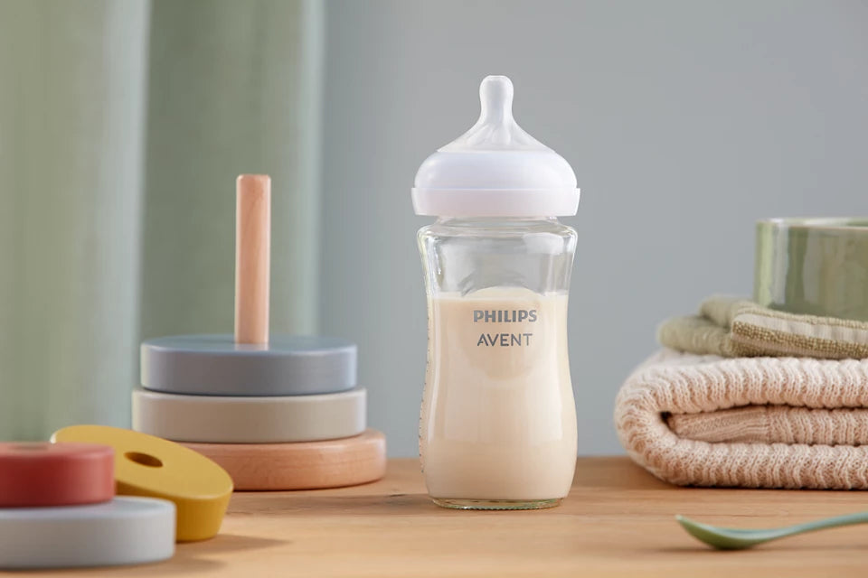 Avent Natural Glass Feeding Bottle 3m+ 240ml