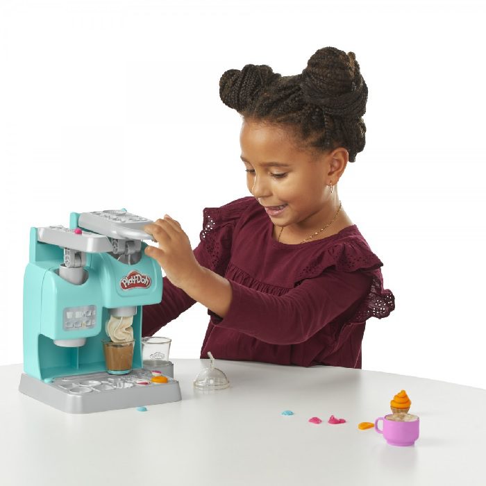 Hasbro Playdoh – Kitchen Creations – Colorful Cafe Playset